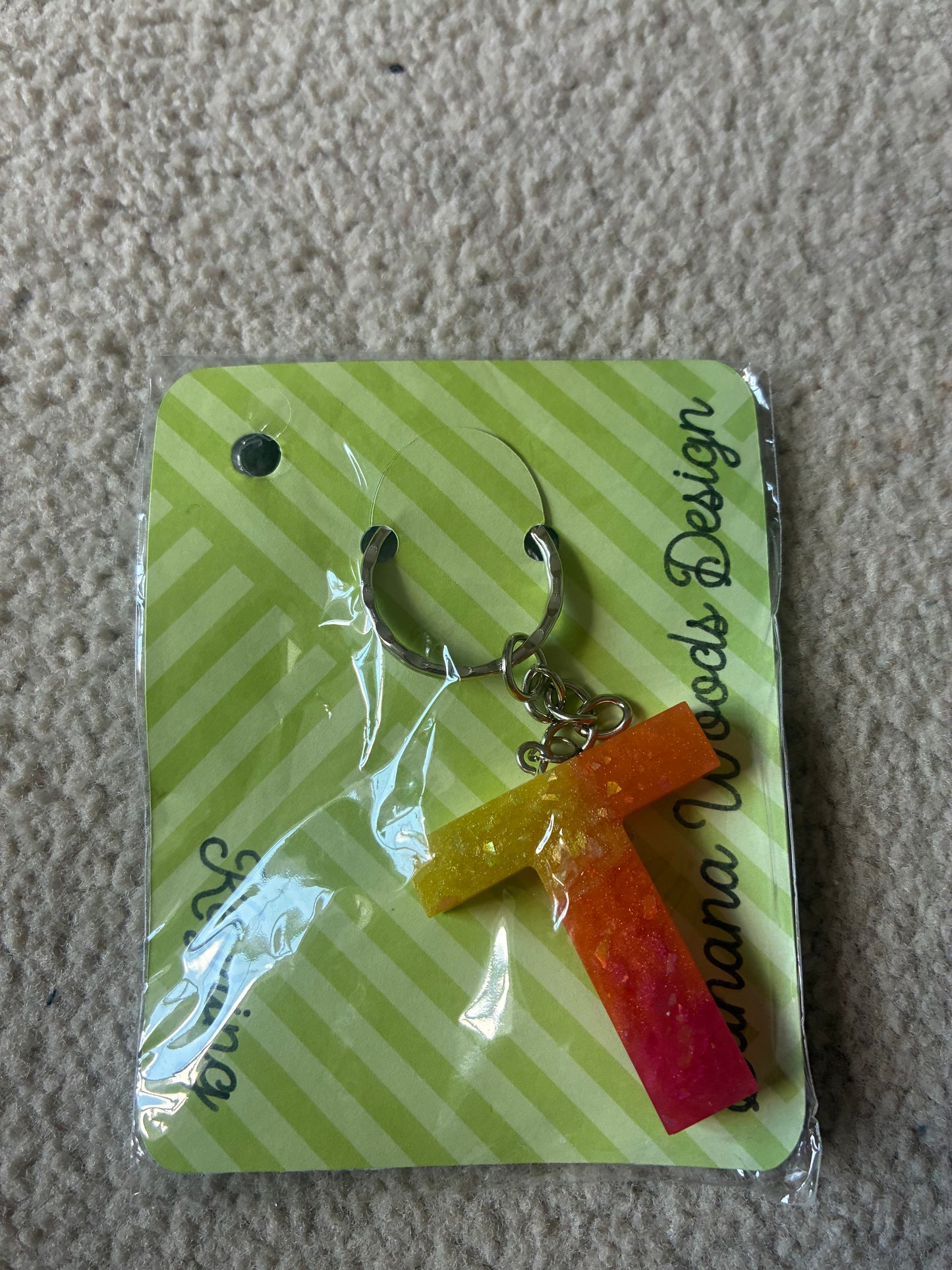 T Resin initial keyring