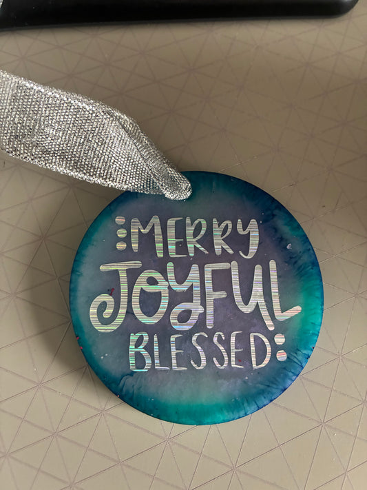Unique resin flat bauble with vinyl quote