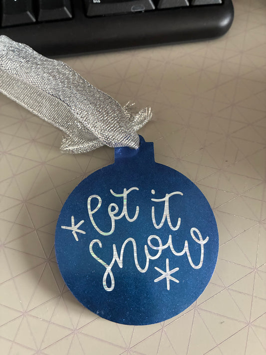 Unique resin flat bauble with vinyl quote