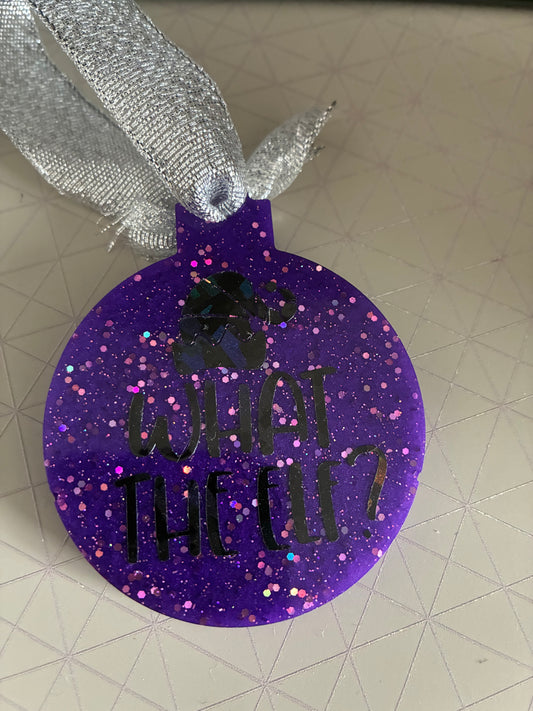 Unique resin flat bauble with vinyl quote