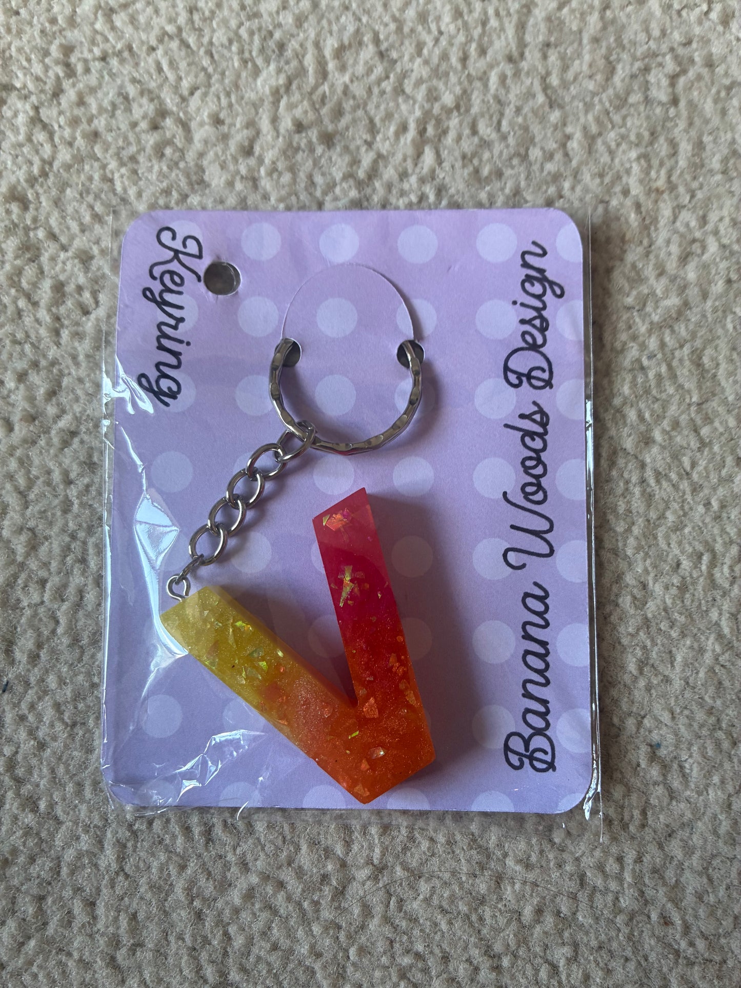 V Resin initial keyring