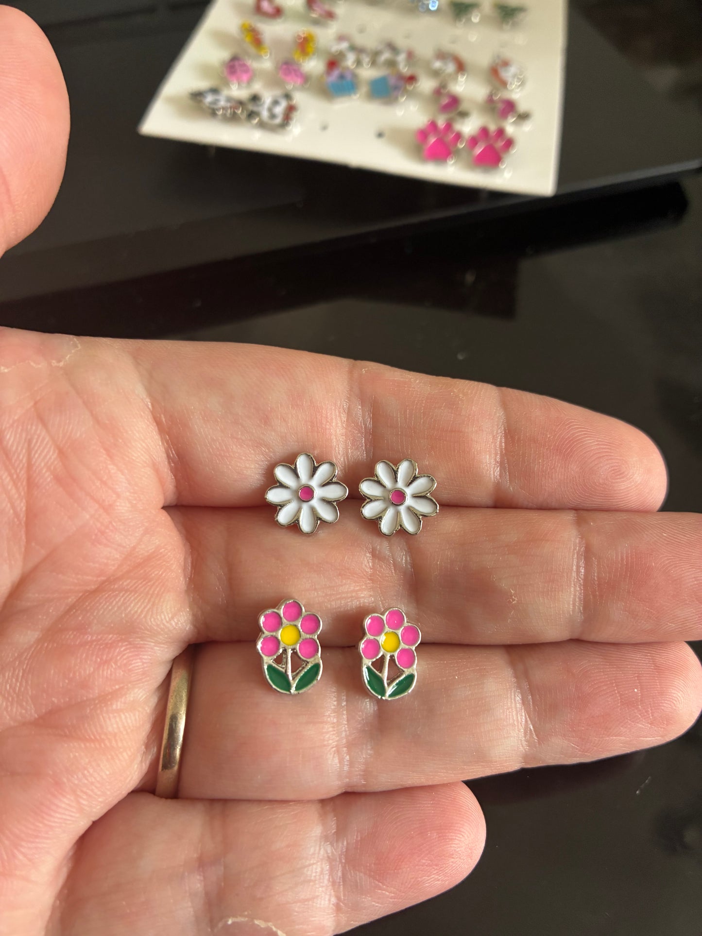 Flower Stud earrings 2pack