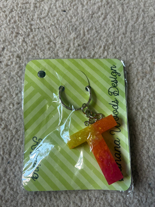 T Resin initial keyring