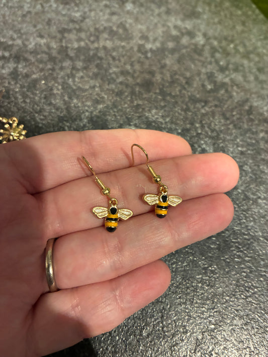 Bumblebees Enamel earrings