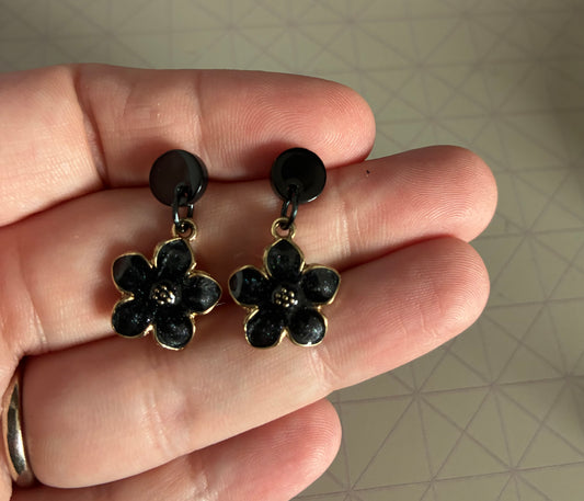 Black Flower Enamel earrings
