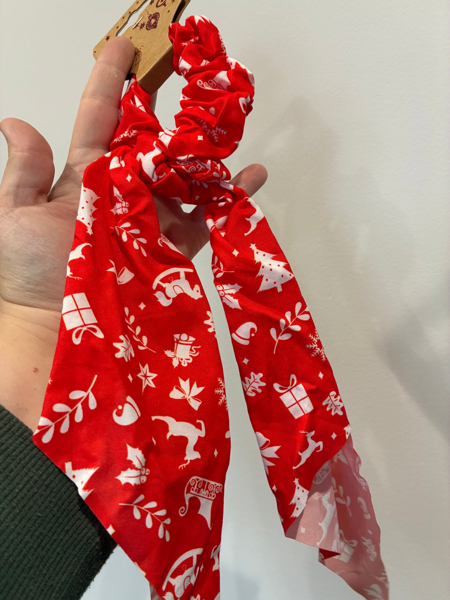 Christmas scrunchie with long scarf