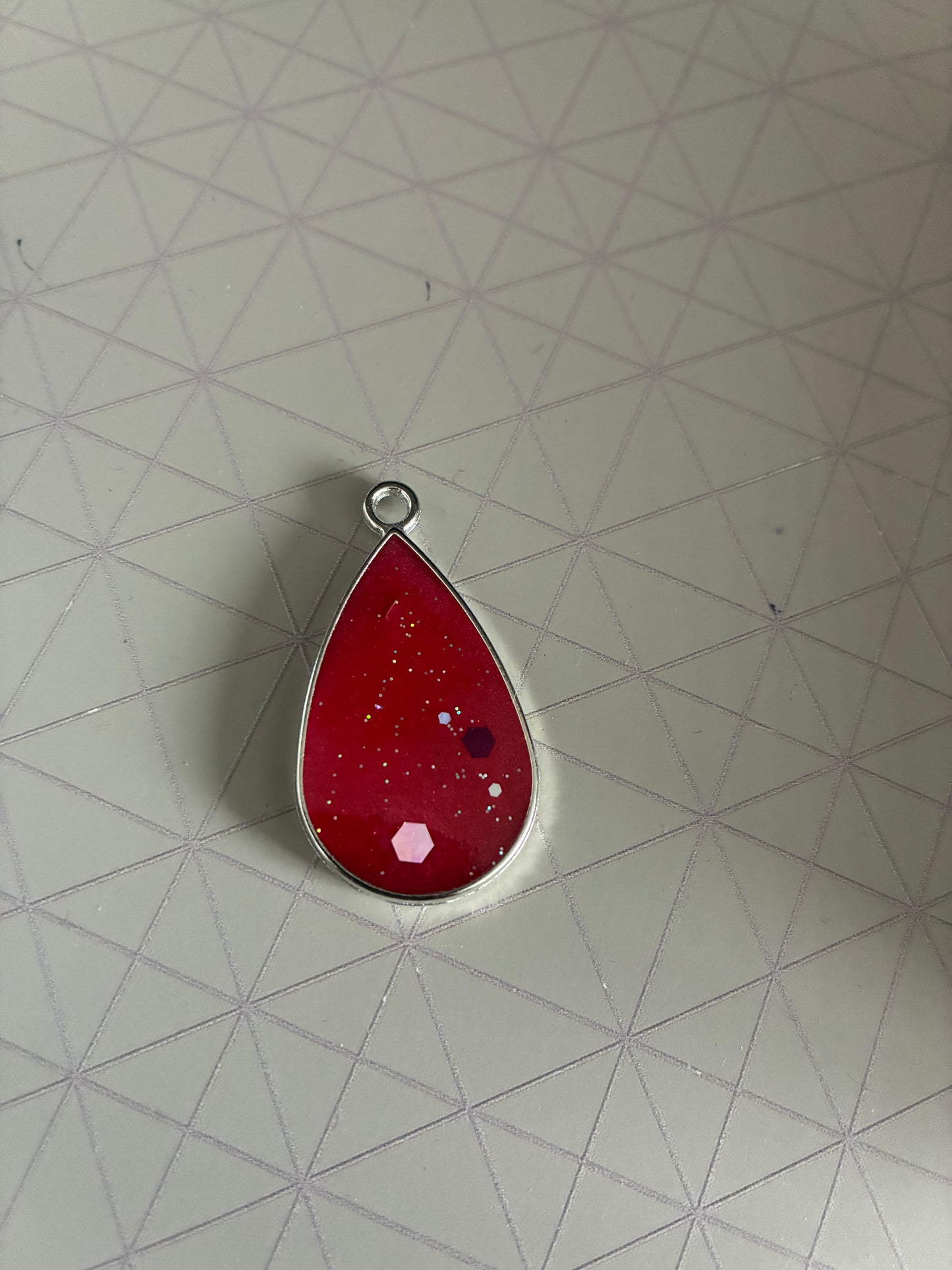 Resin pendant necklace