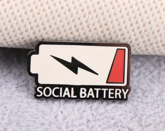 Social battery on badge