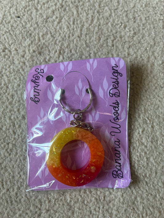 O Resin initial keyring