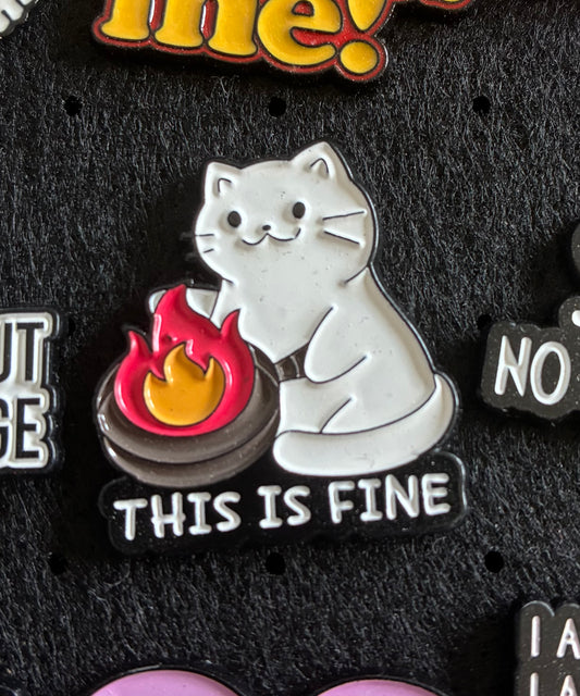 This is fine cat cooking pin badge