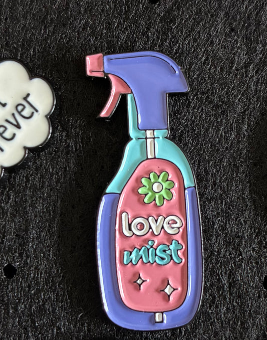 Love mist pin badge