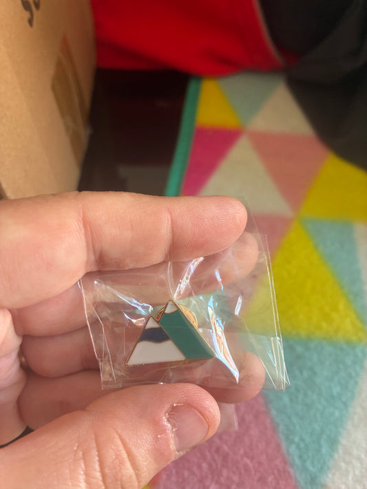 Abstract Pin badge