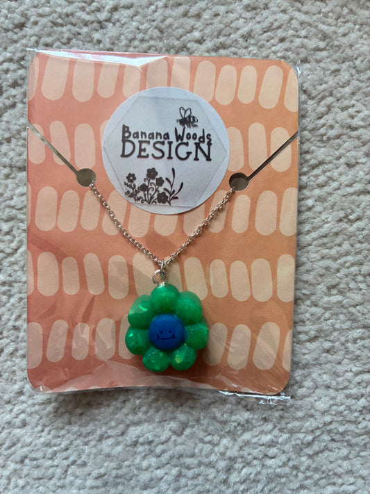 Flower Resin pendant necklace