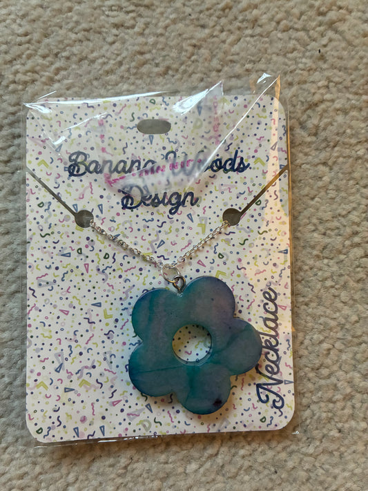 Large flower Resin pendant necklace
